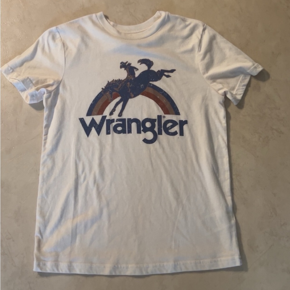 Wrangler White T-Shirt with Blue and Red Graphic